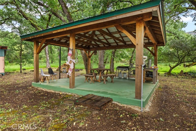 5338 Deception River Road, Chico CA: https://media.crmls.org/medias/002a81aa-aa67-472f-85e2-01ff3e635c0d.jpg
