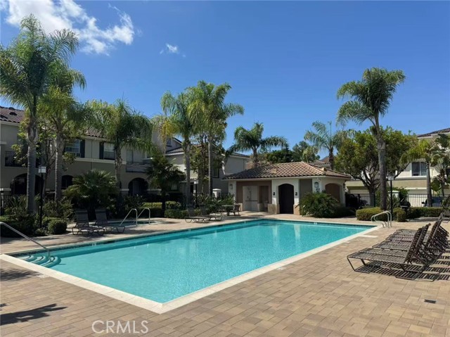 1505 elk grove, Irvine CA: https://media.crmls.org/medias/002a8d89-9ddb-45db-b28c-3e282740689c.jpg