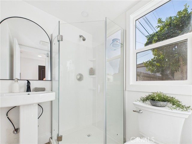 Detail Gallery Image 31 of 39 For 3116 W 78th Pl, Los Angeles,  CA 90043 - 3 Beds | 3 Baths