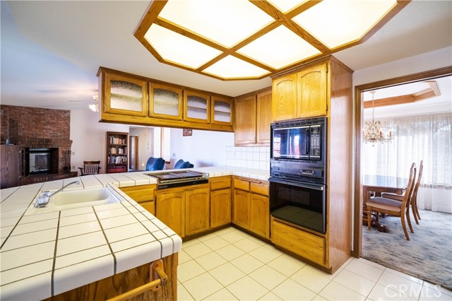 Detail Gallery Image 9 of 35 For 14032 Tioga St, Oak Hills,  CA 92344 - 4 Beds | 3 Baths