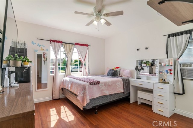 Detail Gallery Image 12 of 39 For 731 & 733 N. Alexander St, San Fernando,  CA 91340 - 5 Beds | 3 Baths