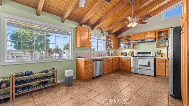 Detail Gallery Image 9 of 42 For 4028 Center, Norco,  CA 92860 - 2 Beds | 2 Baths