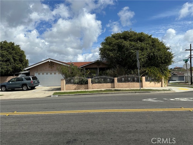 325 58th Street, San Diego, California 92114, 3 Bedrooms Bedrooms, ,2 BathroomsBathrooms,Single Family Residence,For Sale,58th,WS25046045