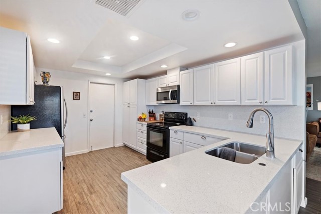 58676 Sunflower Drive, Yucca Valley CA: https://media.crmls.org/medias/002c4f4c-9b3f-4544-a045-9a61f9475c72.jpg