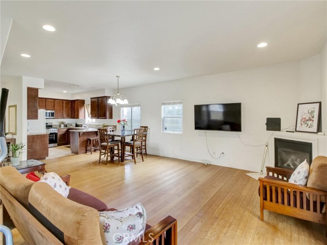 Detail Gallery Image 21 of 50 For 619 E Realty St, Carson,  CA 90745 - 3 Beds | 2/1 Baths