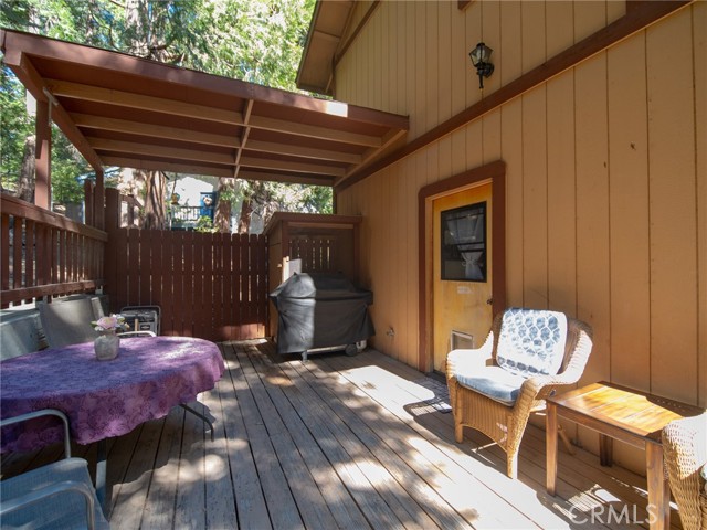 Detail Gallery Image 33 of 40 For 862 Strawberry Peak Rd, Twin Peaks,  CA 92391 - 2 Beds | 1/1 Baths