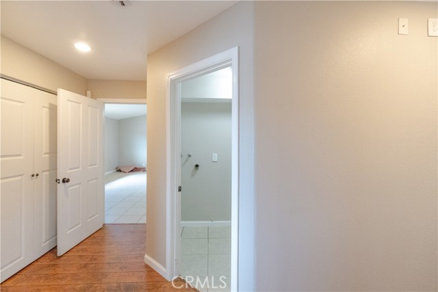 Detail Gallery Image 11 of 75 For 14064 Tioga, Oak Hills,  CA 92344 - 5 Beds | 2/1 Baths