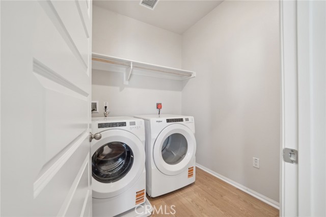2132 Bergamot Street, Redlands CA: https://media.crmls.org/medias/002ce388-8e17-461a-9195-932ff28ca5b1.jpg
