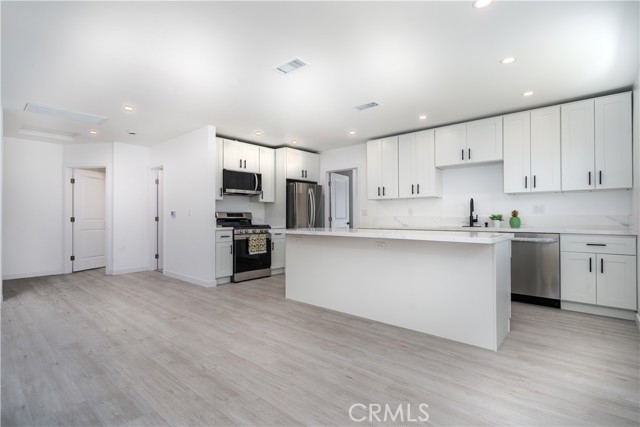 Detail Gallery Image 9 of 23 For 16737 E Greenhaven St, Covina,  CA 91722 - 3 Beds | 2 Baths
