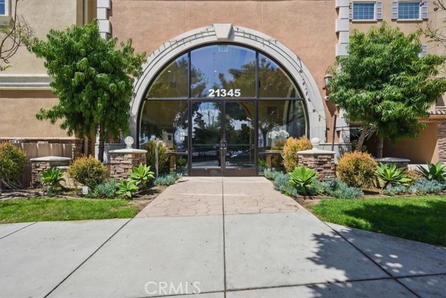 21345 Hawthorne Boulevard, Torrance CA: https://media.crmls.org/medias/002e1eba-cb1f-4b96-922b-97ed521df57f.jpg