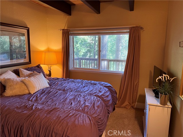 27334 Pinewood Drive, Lake Arrowhead, CA 92352