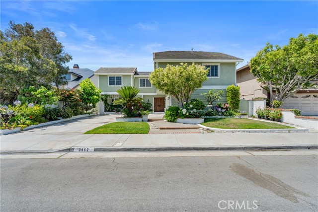 3562 Venture Drive, Huntington Beach CA: https://media.crmls.org/medias/002eda3b-9686-4274-a504-84903589bfb0.jpg
