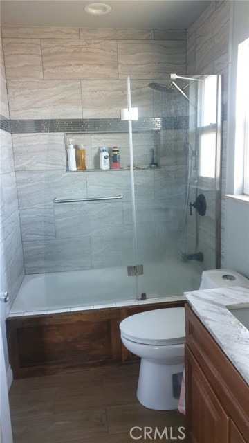 Detail Gallery Image 16 of 20 For 12117 Van Nuys, Sylmar,  CA 91342 - 4 Beds | 2/1 Baths