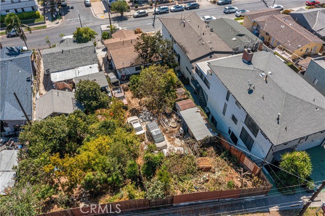 Detail Gallery Image 10 of 39 For 3833 Montclair St, Los Angeles,  CA 90018 - 3 Beds | 2 Baths