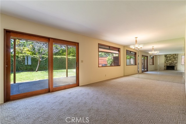 Detail Gallery Image 43 of 78 For 2405 Tustin Ave, Costa Mesa,  CA 92627 - 5 Beds | 4/1 Baths