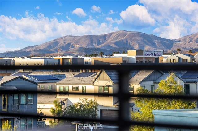 241 Abacus, Irvine CA: https://media.crmls.org/medias/002f9a92-de7f-463a-86e8-0a4a9e2e5b38.jpg