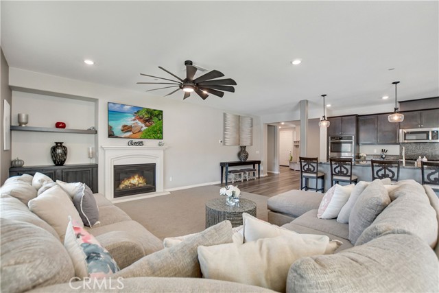 Detail Gallery Image 10 of 53 For 27229 Hideout Ct, Menifee,  CA 92585 - 6 Beds | 4/1 Baths