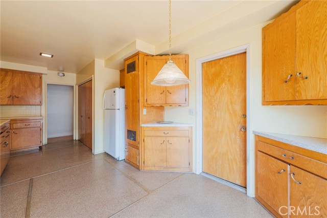 Detail Gallery Image 20 of 47 For 522 Avenue F, Redondo Beach,  CA 90277 - 5 Beds | 3 Baths