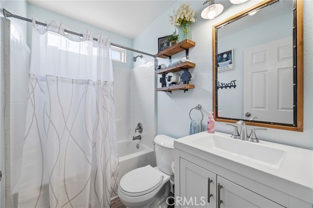 Detail Gallery Image 12 of 41 For 963 Cornerstone Way, Corona,  CA 92878 - 4 Beds | 3 Baths