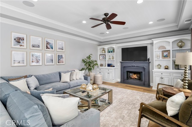2210 Robinson Street, Redondo Beach, California 90278, 5 Bedrooms Bedrooms, ,4 BathroomsBathrooms,Residential,Sold,Robinson Street,SB22055222