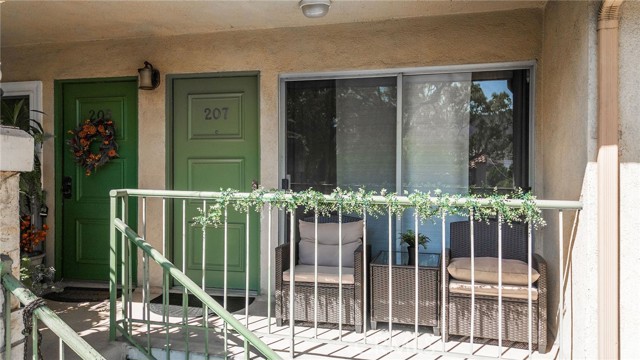 Detail Gallery Image 22 of 54 For 121 Sinclair Ave #207,  Glendale,  CA 91206 - 2 Beds | 2 Baths