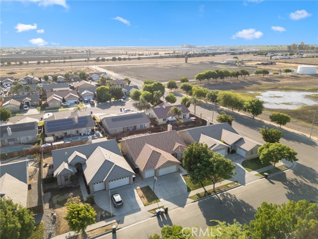 525 Mallard Avenue, Lemoore CA: https://media.crmls.org/medias/0033882e-cefb-4f64-b415-c722b2c001cf.jpg