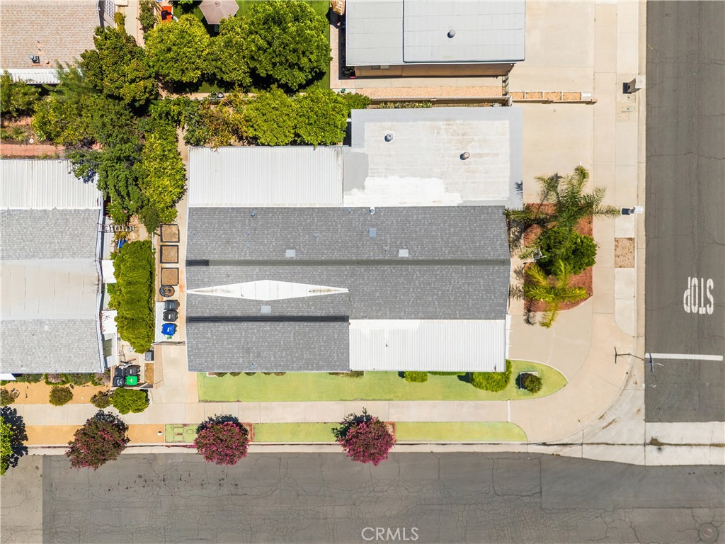 https://media.crmls.org/medias/0033927e-6926-40bd-a75b-a04b7bf6fe8b.jpg?preset=X-Large