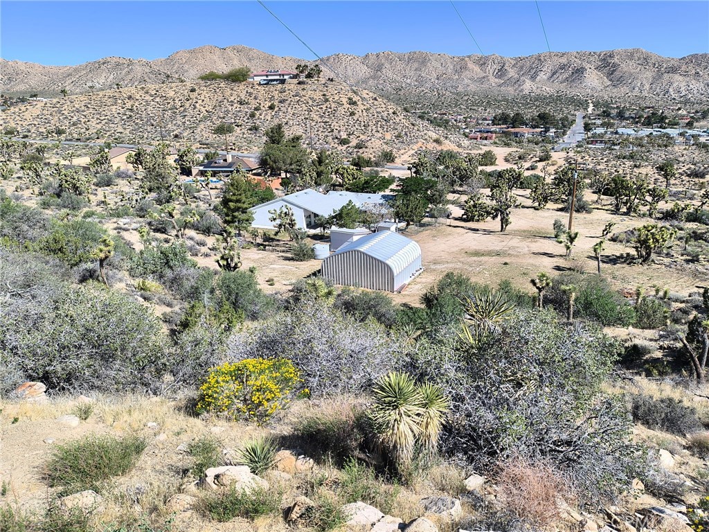 54889 Navajo Trail