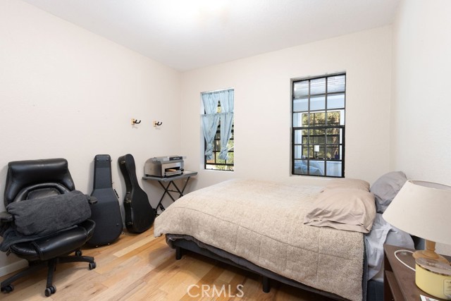 Image 21 of 66 For 16713 Sequoia Way