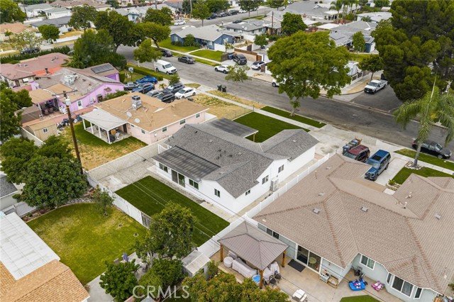 2124 W Flower Avenue, Fullerton CA: https://media.crmls.org/medias/00357b97-3f12-4546-b4bd-4d6e61ed7b58.jpg