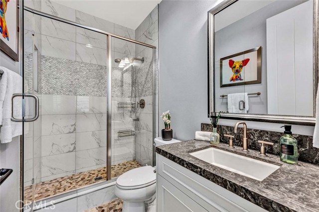 Detail Gallery Image 16 of 37 For 32 Lark, Lake Forest,  CA 92630 - 5 Beds | 4 Baths