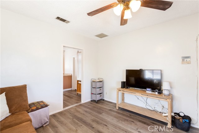 Detail Gallery Image 7 of 23 For 2037 S 3rd St, Alhambra,  CA 91803 - 3 Beds | 1 Baths