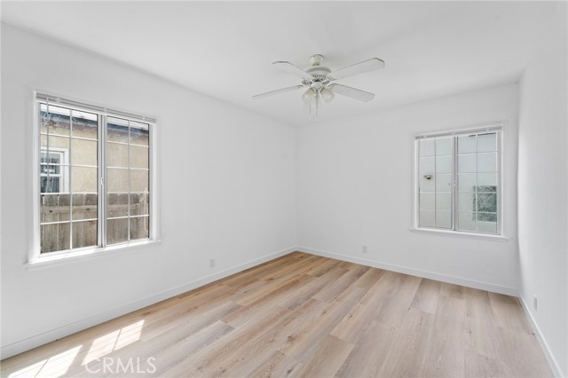 18656 Runnymede Street, Reseda CA: https://media.crmls.org/medias/00364eb7-92ed-4abc-94f9-499910031a06.jpg