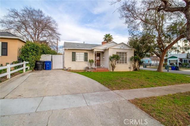 2484 Hanning Avenue, Altadena CA: https://media.crmls.org/medias/00372fff-8dc1-45c7-94cd-778331cbbcb4.jpg