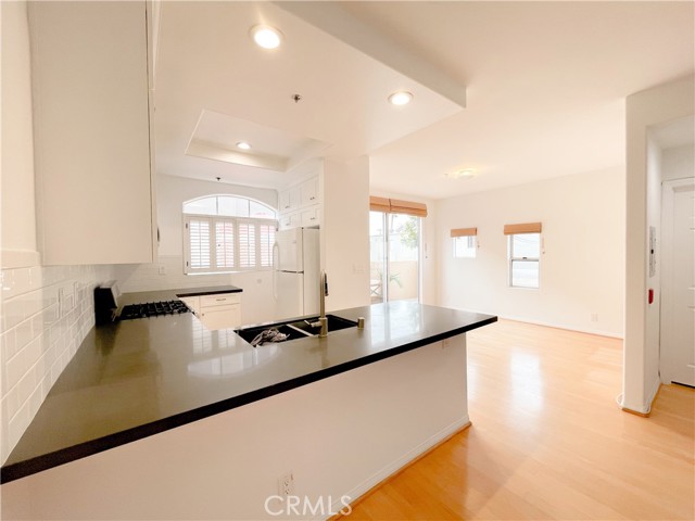 1628 E Palm Ave, El Segundo CA: https://media.crmls.org/medias/003744ac-01bc-49ce-bcaf-7bab1c711517.jpg