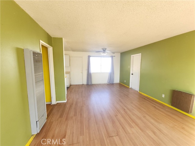 Detail Gallery Image 4 of 14 For 14420 Dos Palmas Rd, Victorville,  CA 92392 - 4 Beds | 2 Baths