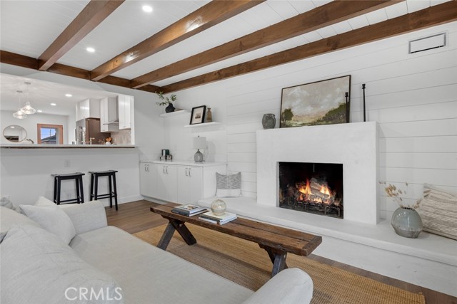 Detail Gallery Image 4 of 36 For 2271 Mira Mar, Long Beach,  CA 90815 - 3 Beds | 3 Baths