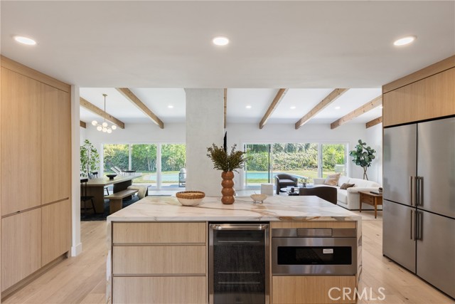 Detail Gallery Image 17 of 49 For 24211 Caris St, Woodland Hills,  CA 91367 - 4 Beds | 2/1 Baths