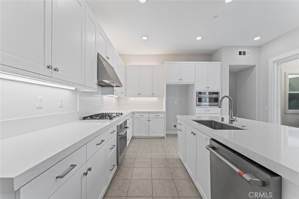 MLS #SR25255288 image #13