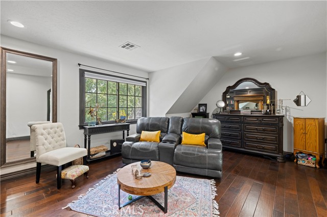 25730 Sand Canyon Road, Canyon Country CA: https://media.crmls.org/medias/0038c821-7d97-4e9b-9058-c9aee6934e1c.jpg