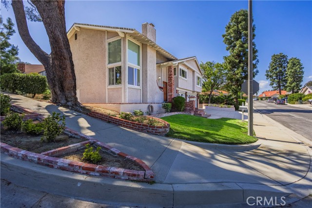 2239 Maystone Place, Rowland Heights CA: https://media.crmls.org/medias/0038e0f8-c6fb-458c-9014-08f23ef239d5.jpg