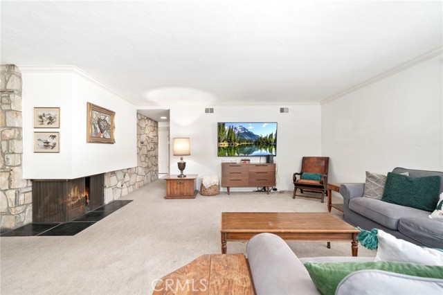 Detail Gallery Image 5 of 16 For 1906 Suva, Costa Mesa,  CA 92626 - 4 Beds | 2 Baths