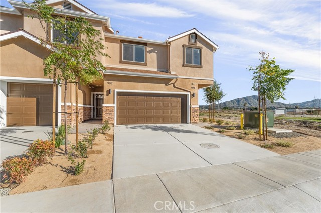 Detail Gallery Image 4 of 35 For 904 Hert St, Colton,  CA 92324 - 4 Beds | 2/1 Baths