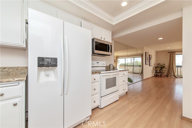 Detail Gallery Image 20 of 44 For 2240 N Legion Dr #217,  Signal Hill,  CA 90755 - 3 Beds | 2/1 Baths