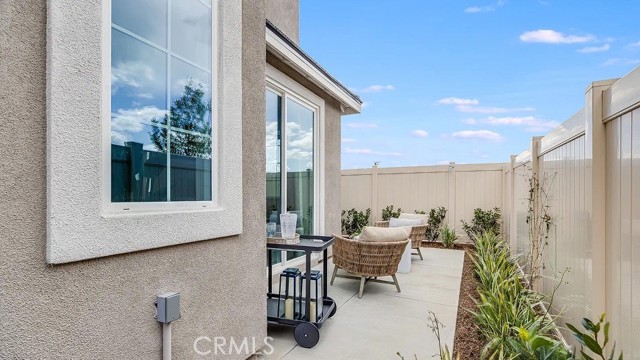Detail Gallery Image 18 of 19 For 1132 Thunderchief Ln, Rialto,  CA 92376 - 3 Beds | 2/1 Baths