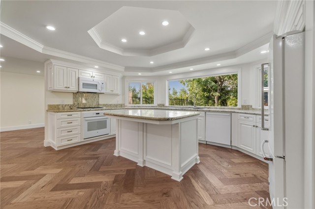 Detail Gallery Image 9 of 49 For 15519 Lodosa Dr, Whittier,  CA 90605 - 4 Beds | 3 Baths