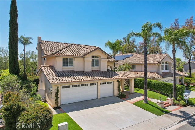 21391 Birdhollow Drive, Trabuco Canyon CA: https://media.crmls.org/medias/003b2ae8-3d4b-4576-be8c-06bfd40277c5.jpg