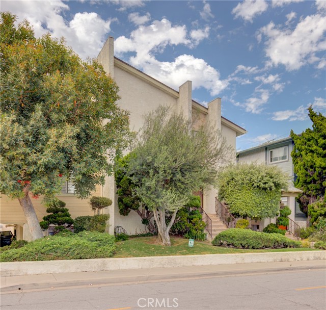 2617 Ruhland Avenue, Redondo Beach, California 90278, 2 Bedrooms Bedrooms, ,1 BathroomBathrooms,Residential,Sold,Ruhland,SB23059783