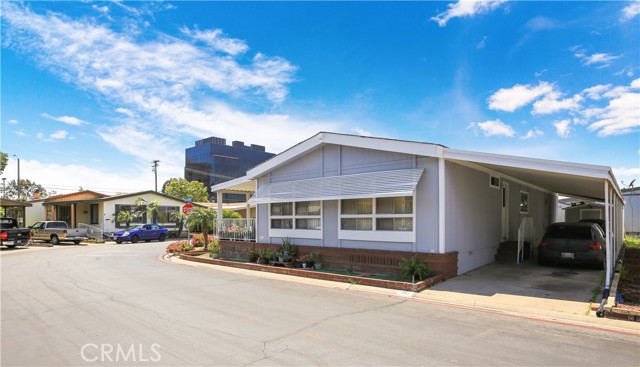 Detail Gallery Image 3 of 16 For 1919 W Coronet Ave #181,  Anaheim,  CA 92801 - 3 Beds | 2 Baths