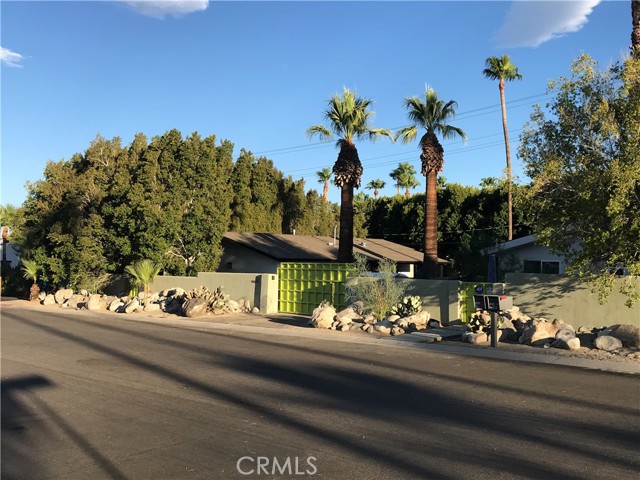 Detail Gallery Image 1 of 1 For 435 E Chuckwalla Rd, Palm Springs,  CA 92262 - 4 Beds | 4 Baths